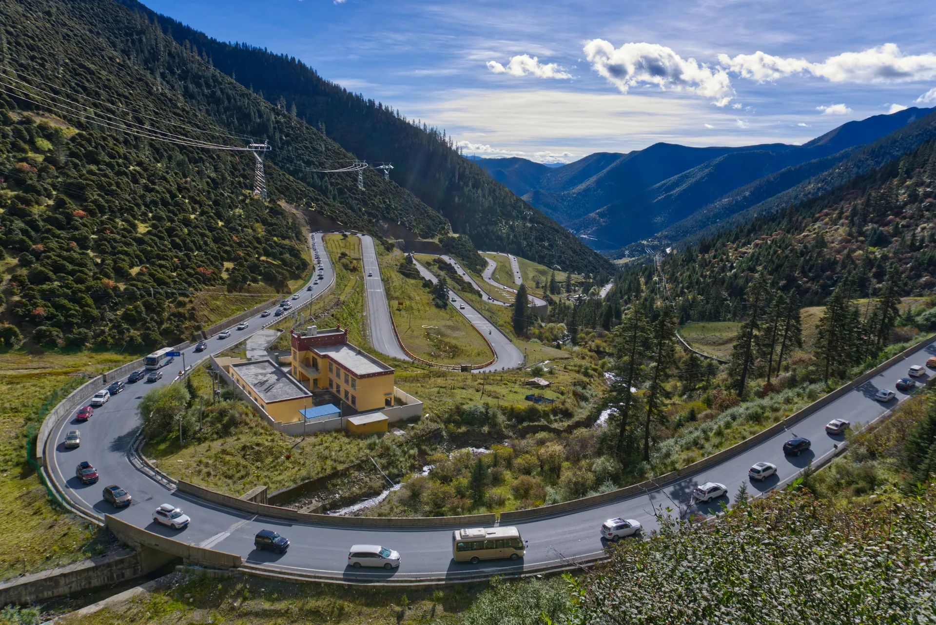 China Overland Alert 2026: Temporary Driver's License Database Sync Lag at G318 Mountain Checkpoints