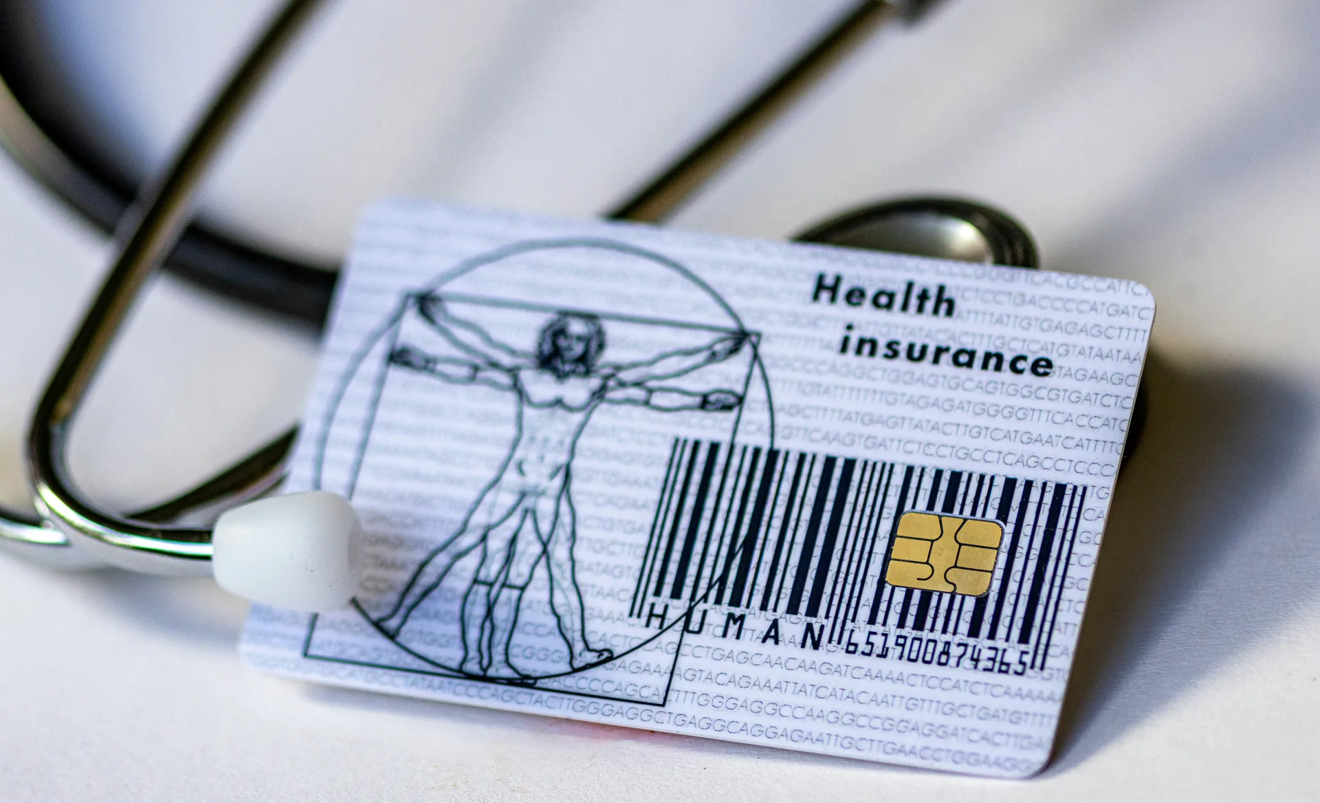 China Hospital Insurance Alert (Peak Summer Season): Overcoming 'Non-Chip Passport Registration Stalls' & ICD-10 Claim Friction