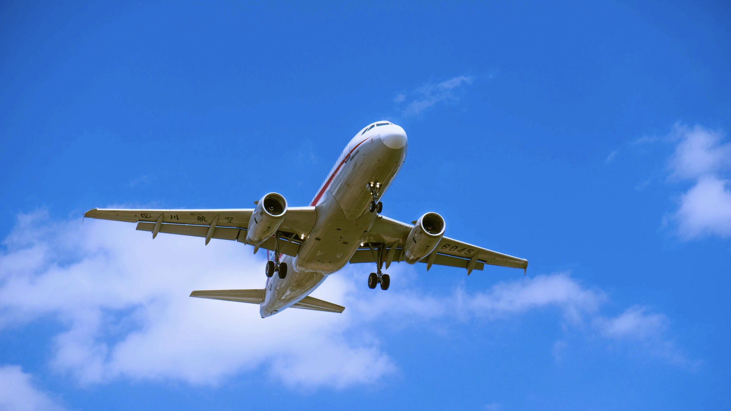 China Aviation Lithium Battery Rules 2026: What Gets Confiscated & How to Travel Safe