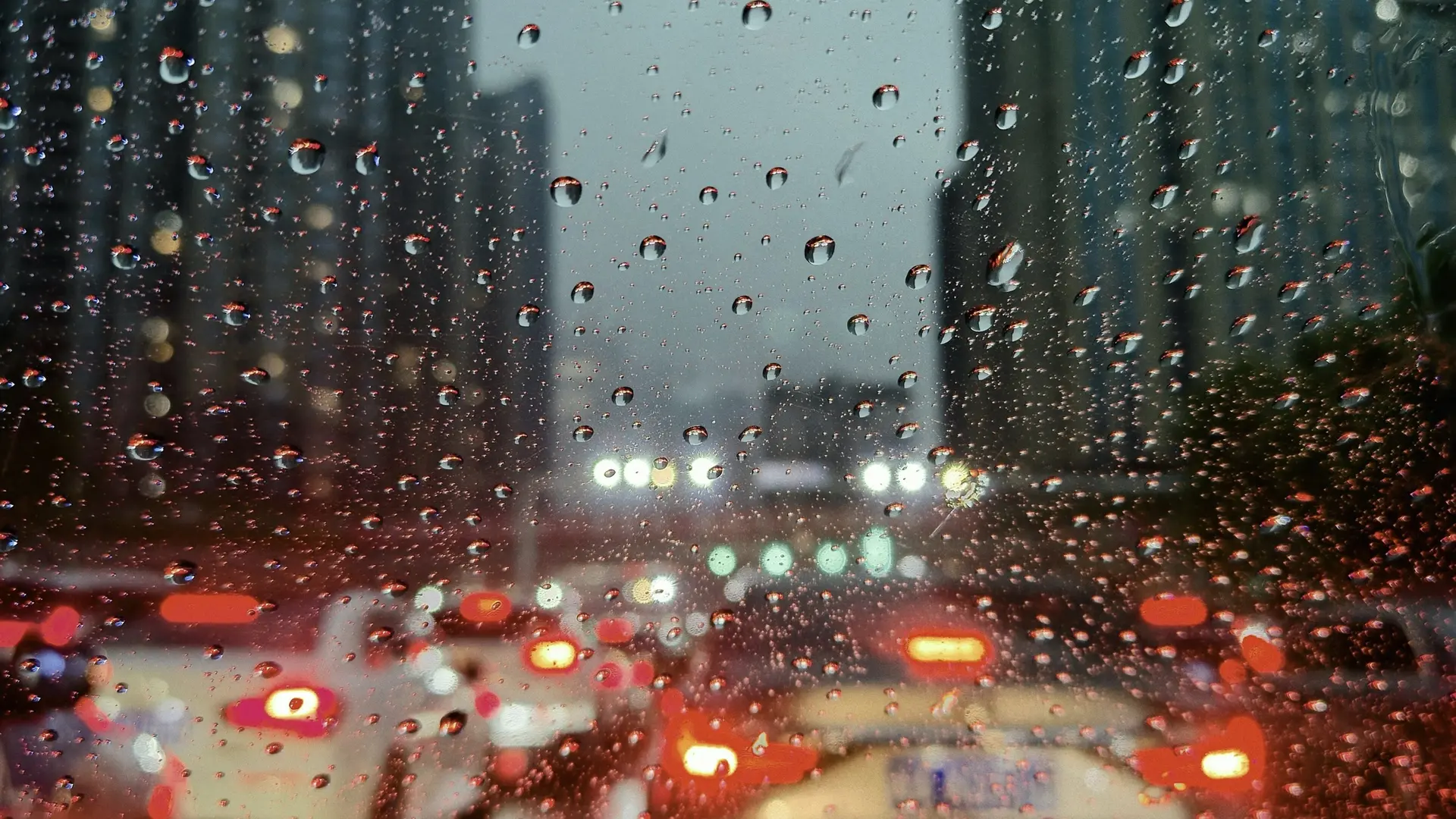 Extreme Weather & Seasonal Travel Guide: Tibet, Xinjiang, and Western Sichuan
