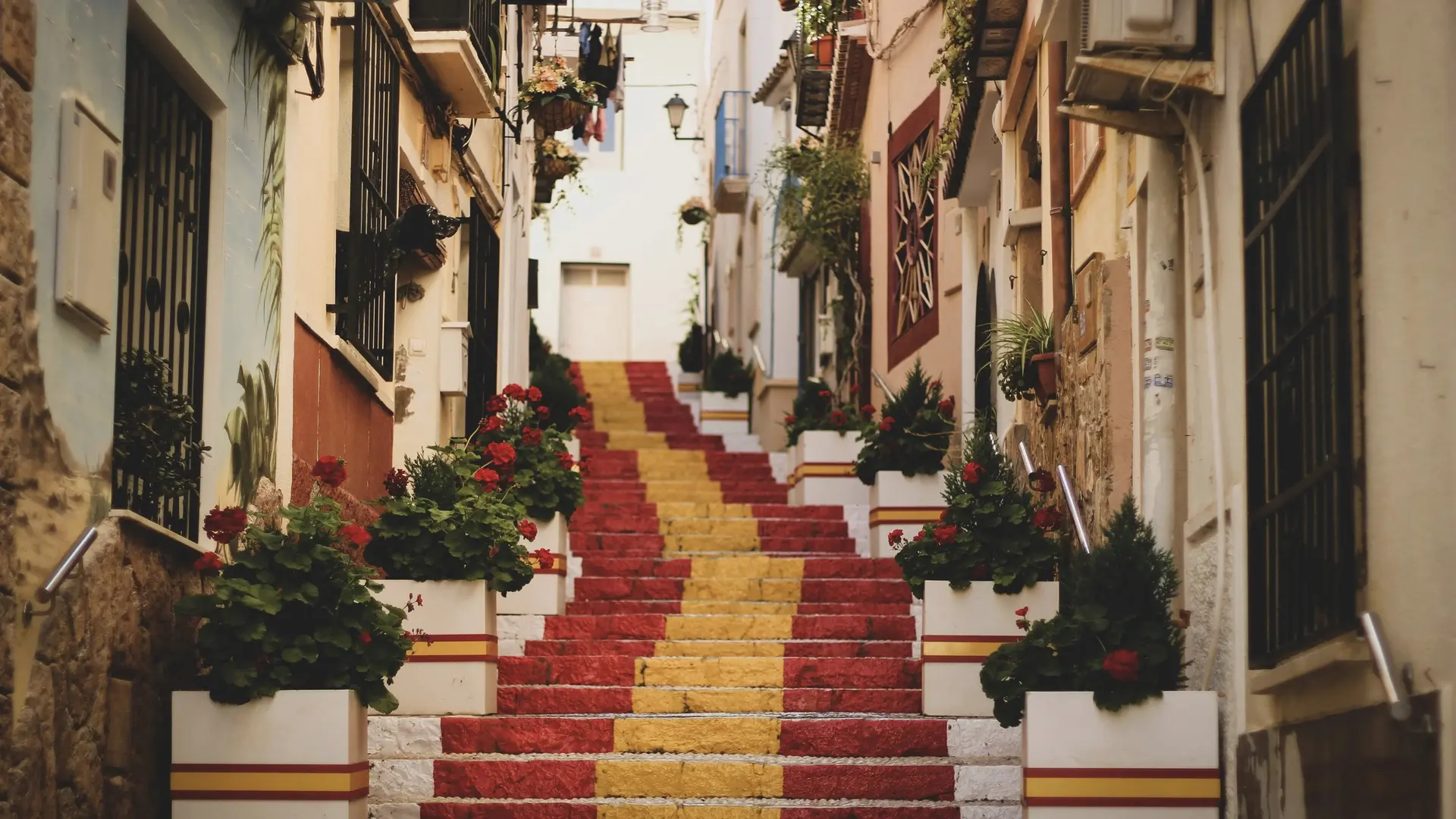 Guía de navegación cultural para viajeros de España y Latinoamérica en el oeste de China