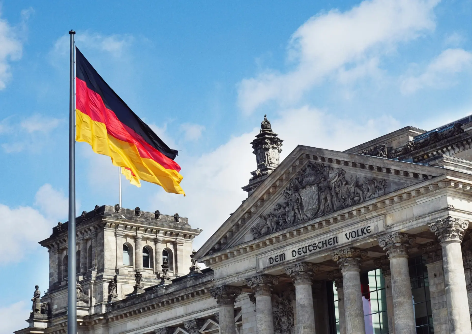 Cultural Navigation Guide for German Travelers in Western China