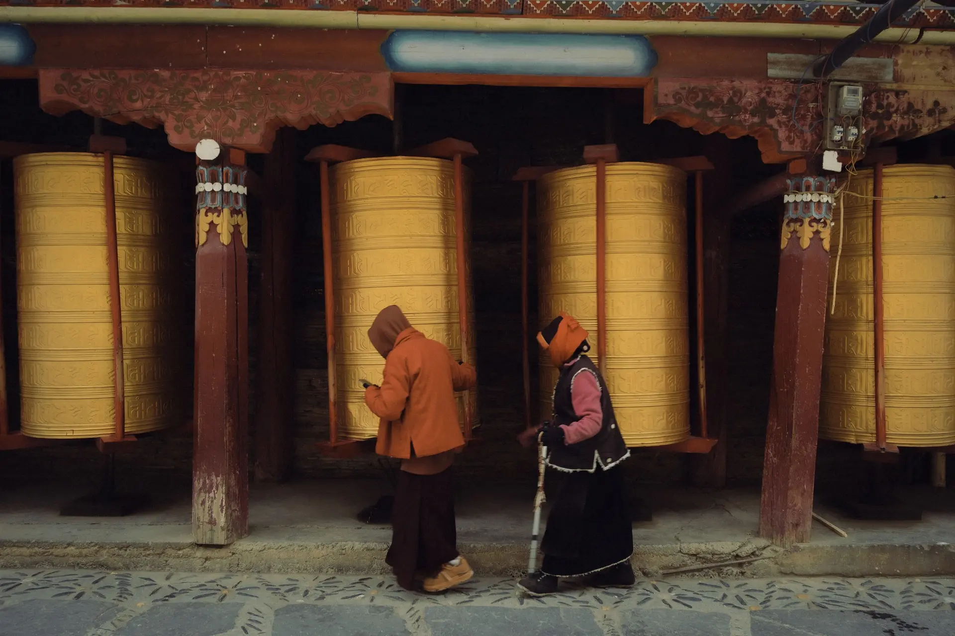 Tibetan Buddhist Monastery & Nomadic Camp Etiquette for Foreign Visitors: The Complete Respect Protocol