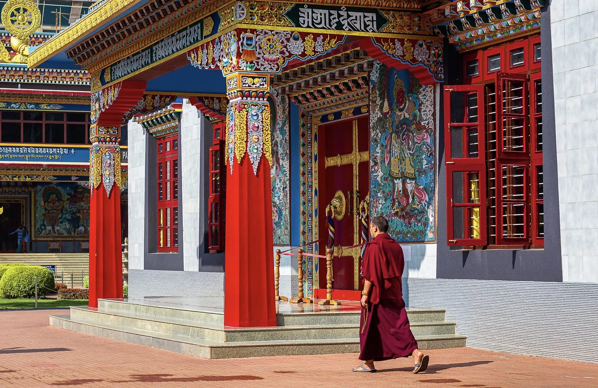 Securing Authentic Tibetan Antiquities: Export Regulations and Ethical Sourcing