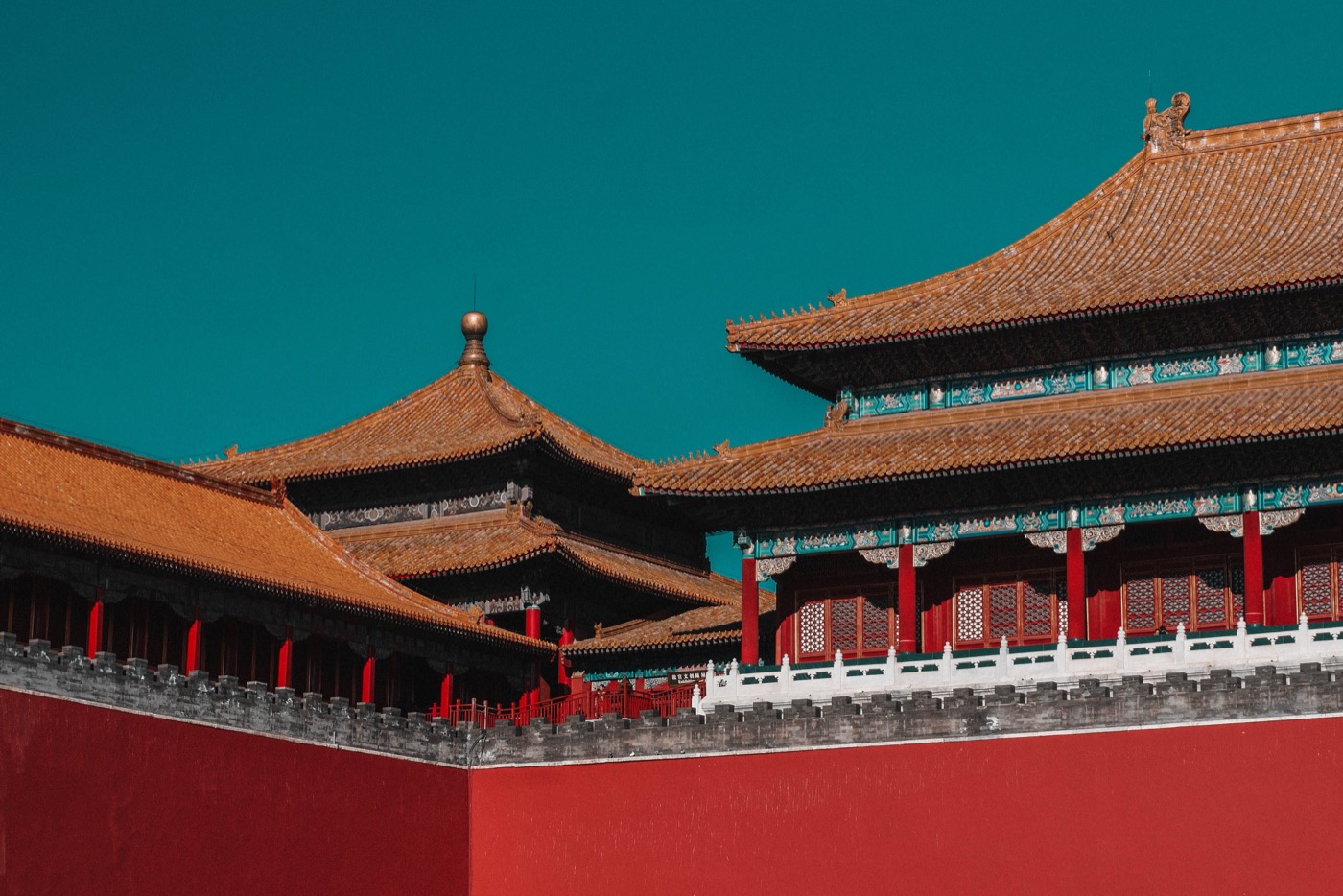 Navigating China Customs Declaration: What to Declare & What to Avoid
